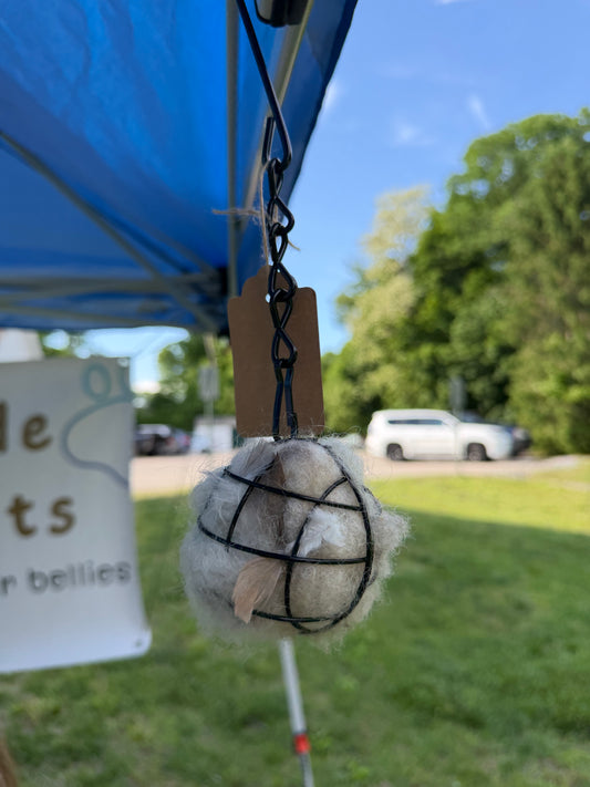 Wild Bird Nesting Ball